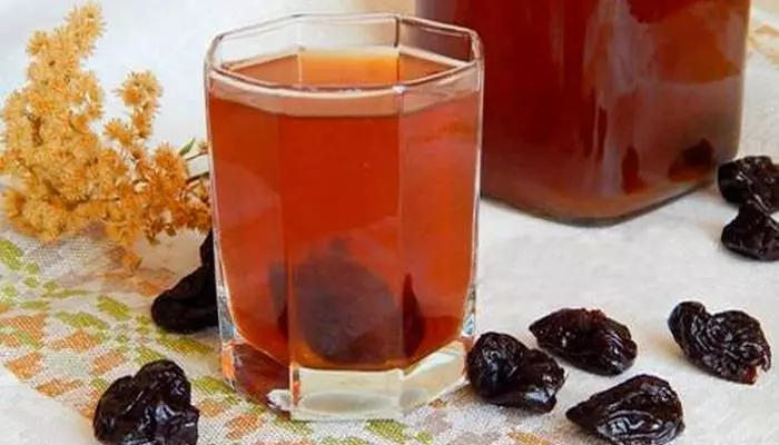 Компот из чернослива Компот из чернослива