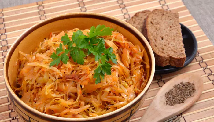 Тушеная капуста Тушеная капуста